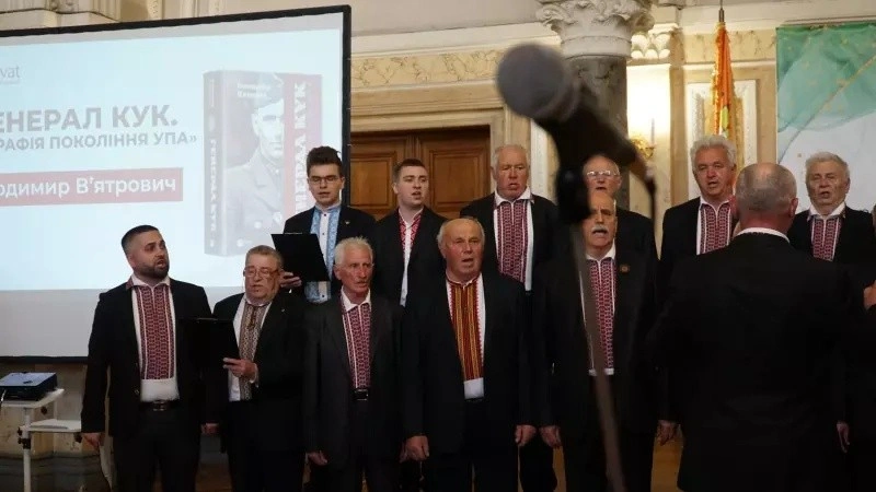 Стрілецькі пісні заради Бандера-павера: у Чернівецькому університеті пройде благодійний виступ капели «Дзвін»