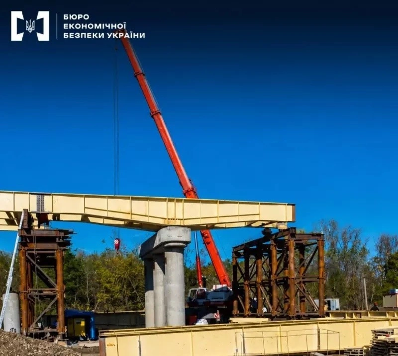 За розтрату на будівництві мосту через Прут судитимуть буковинських чиновників